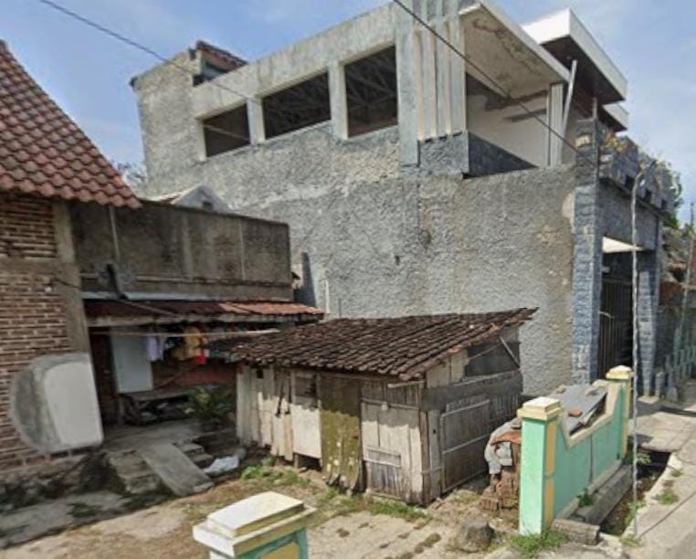 DI JUAL TANAH DAN BANGUNAN DI DEMANGAN TAMAN MADIUN
