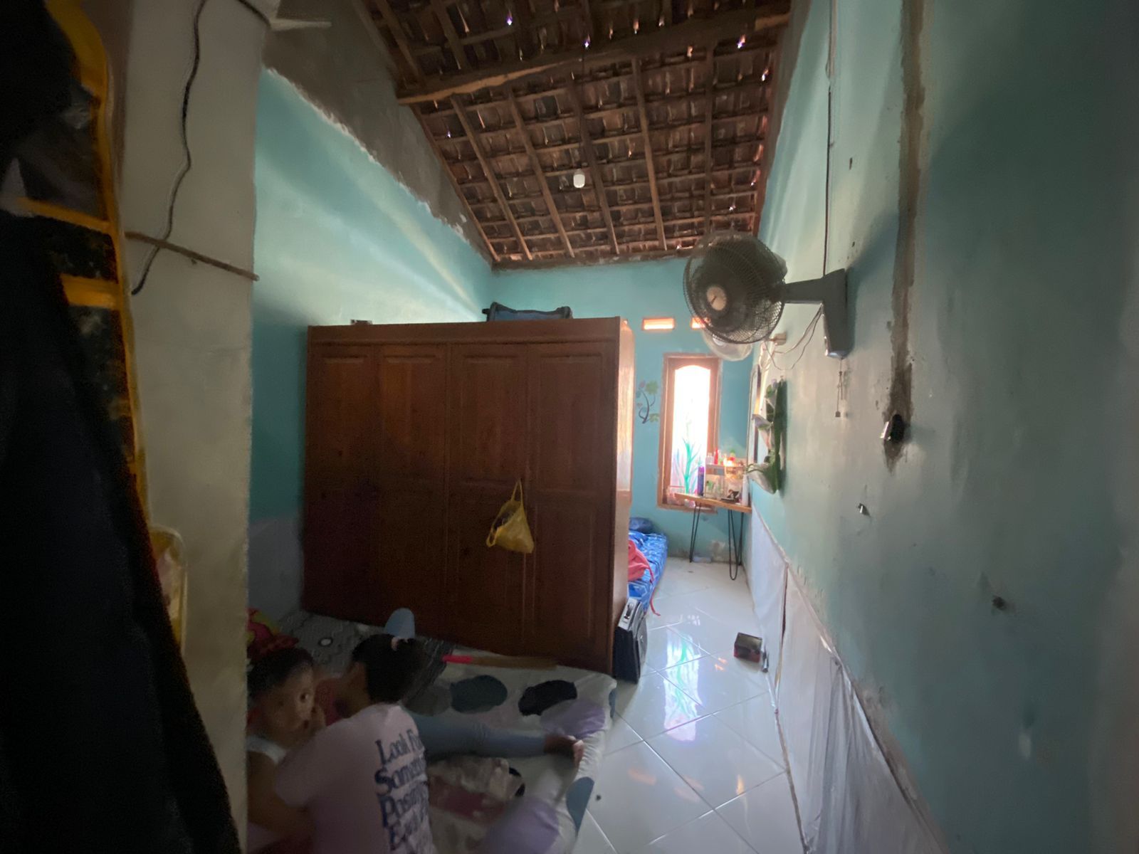 DI JUAL TANAH DAN BANGUNAN